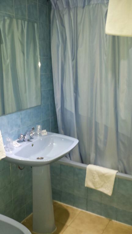 Hostal Botafumeiro Mota del Marqués Exteriör bild