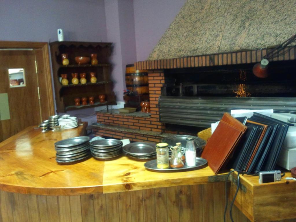 Hostal Botafumeiro Mota del Marqués Exteriör bild