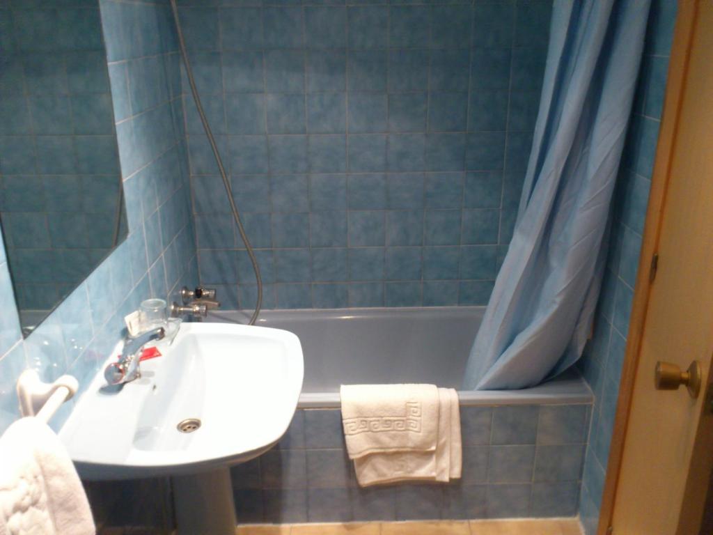 Hostal Botafumeiro Mota del Marqués Exteriör bild