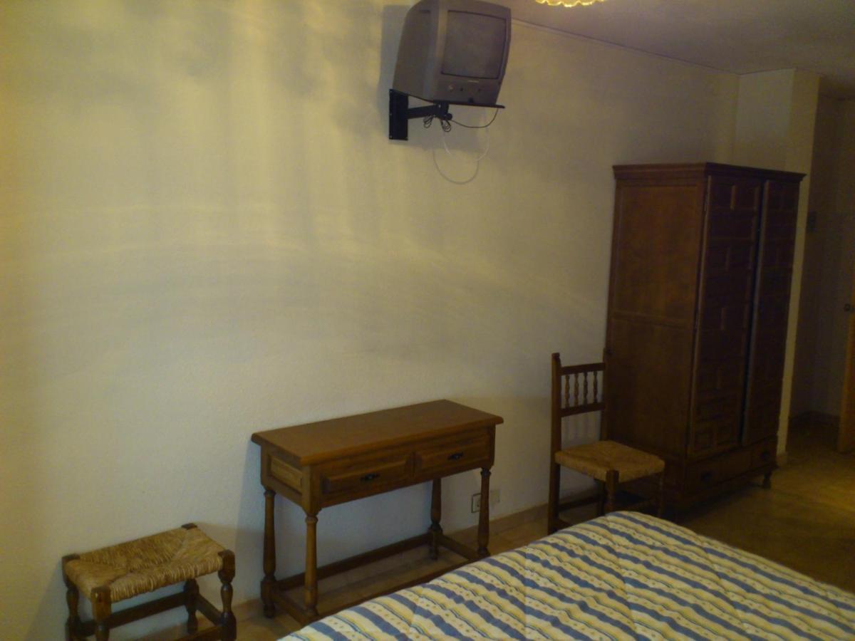 Hostal Botafumeiro Mota del Marqués Exteriör bild
